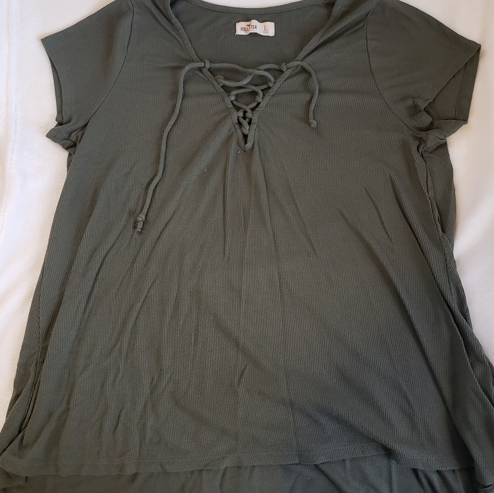Hollister size L green shirt